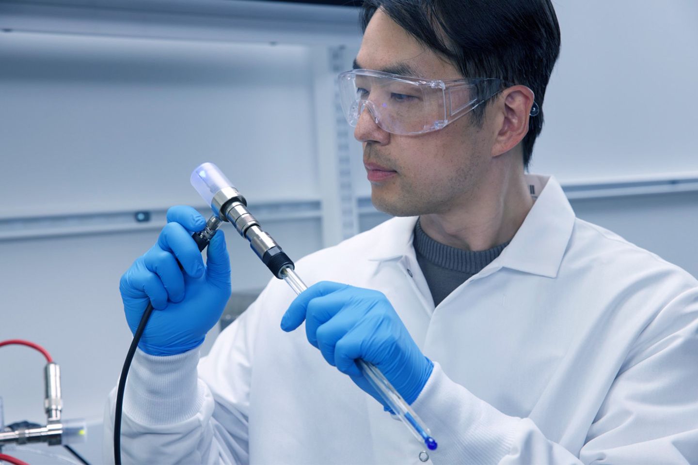 Hamilton pH sensor and scientist