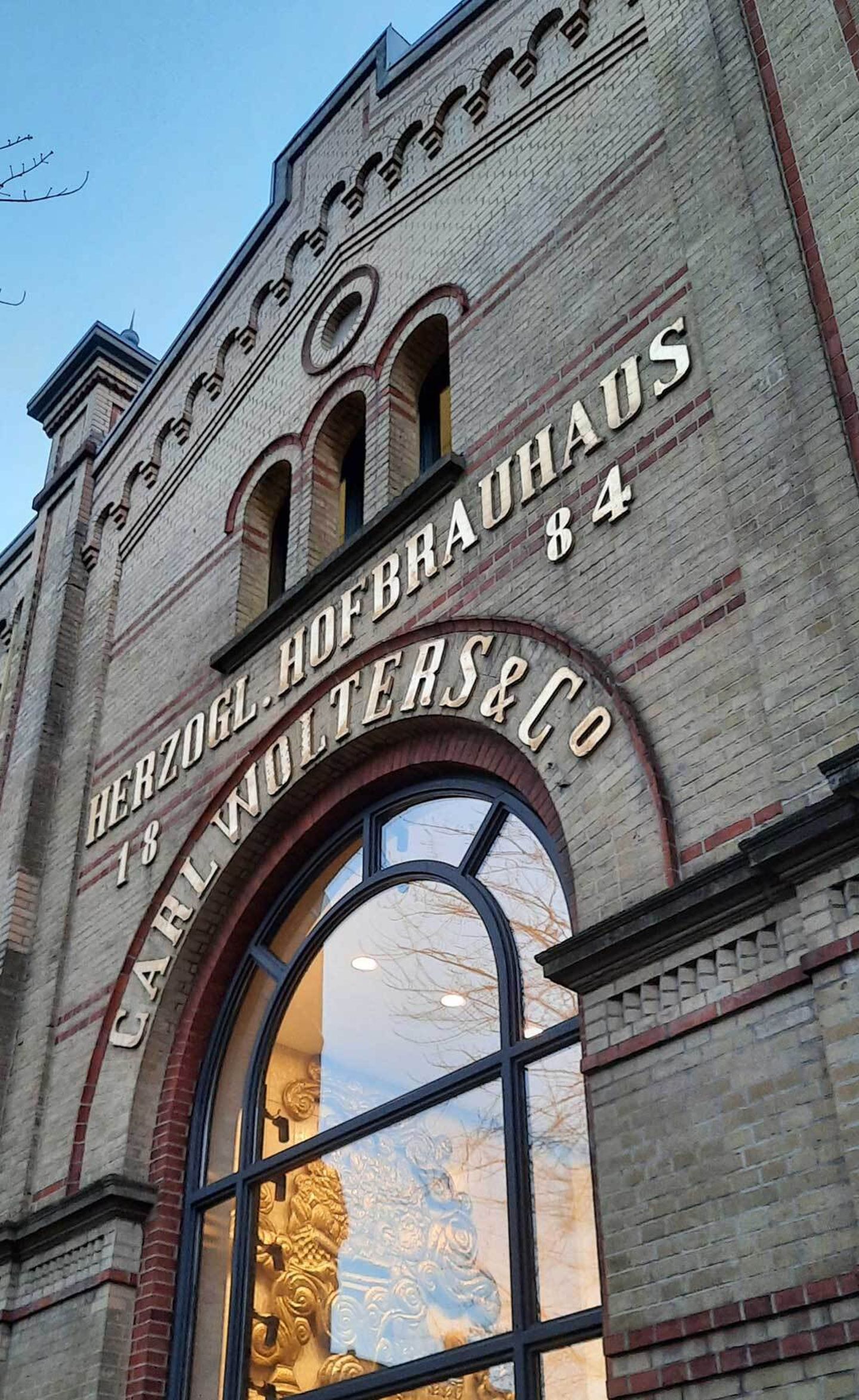 Wolters Verwaltung Fassade