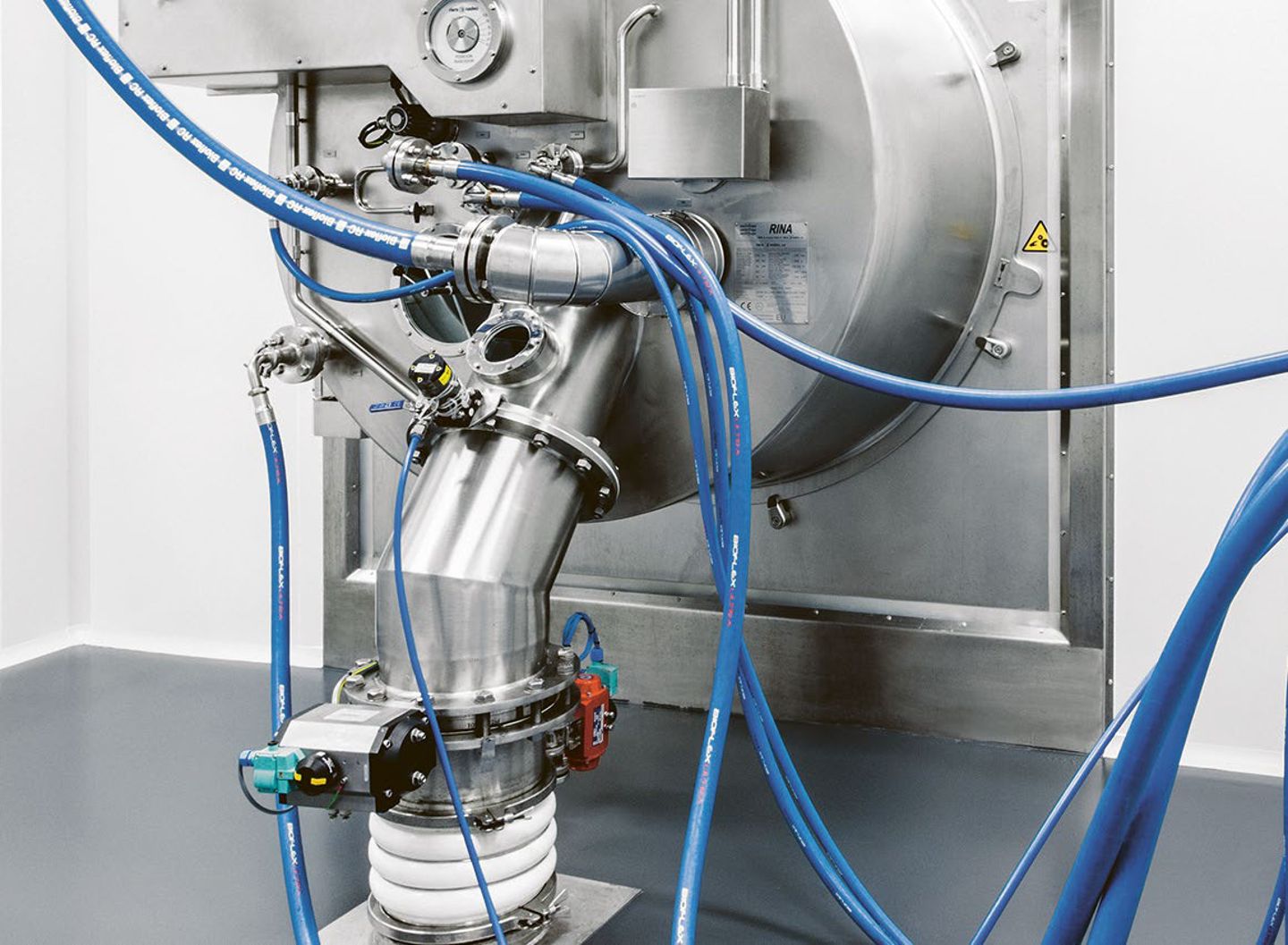 Centrifuge with visiferm installed