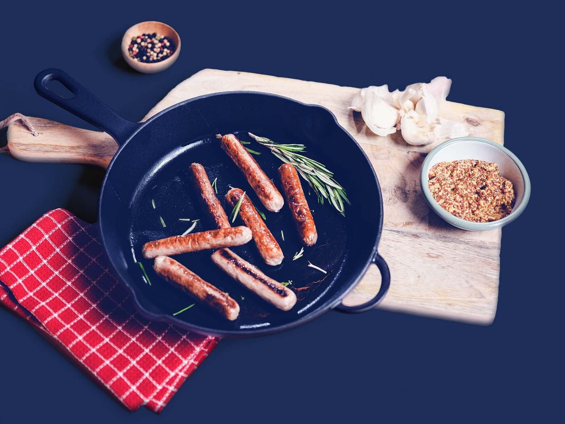 Cultivated meat sausages
