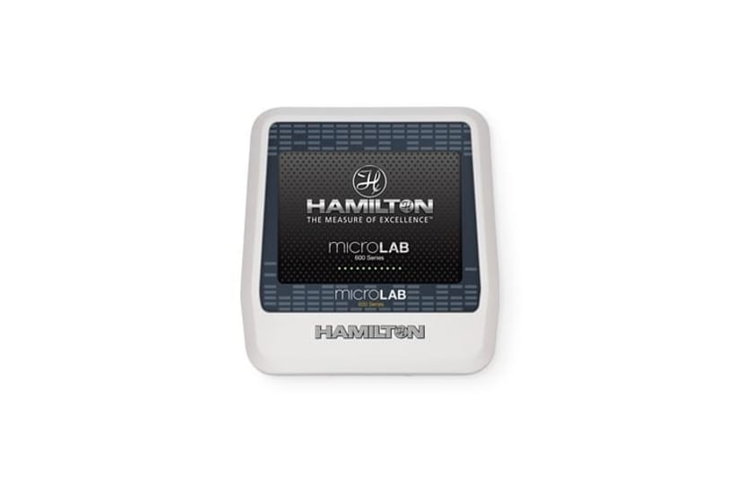 Hamilton microLAB 600 Series controller unit, white enclosure with dark branded front panel